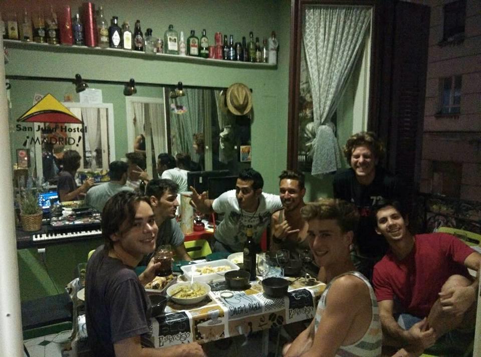 San Juan Hostel Madryt Zewnętrze zdjęcie